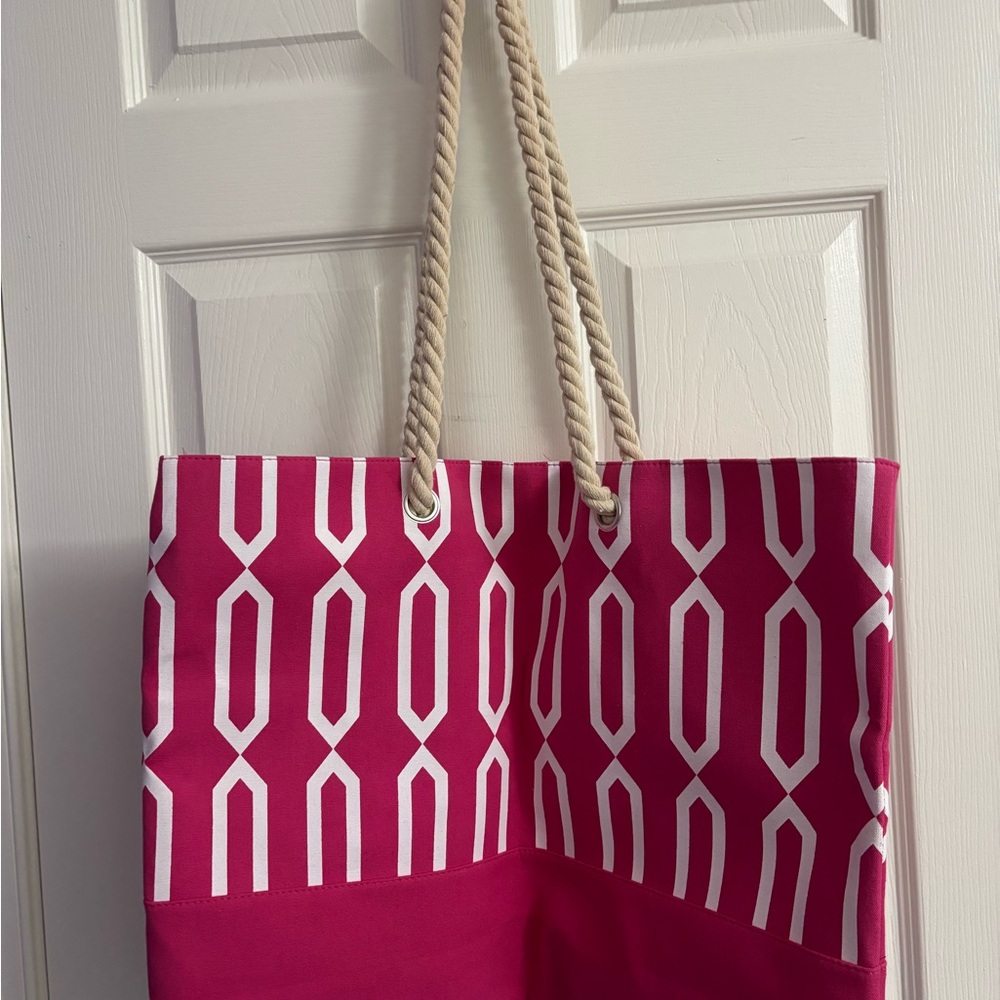 Stylish Pink Beach North Carolina Tote Bag